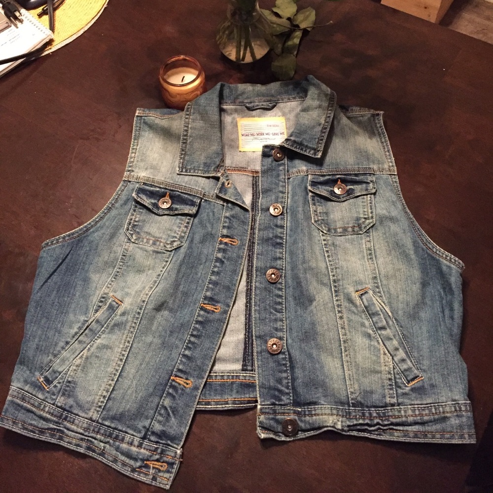 Fitted Jean Jacket Vest